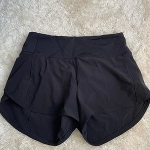 lululemon speed up mid-rise lined short 4”